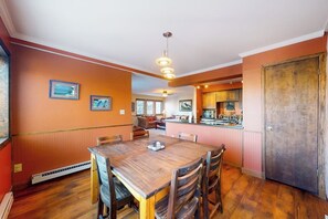 Dining - Spacious condo with pool, hot tub, fireplace, washer/dryer & furnished balcony (Breckenridge)