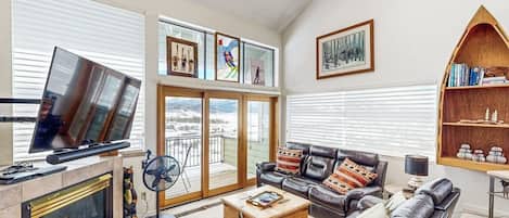 TV, fireplace, DVD player, books