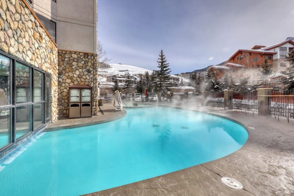 Piscine couverte, piscine chauffée