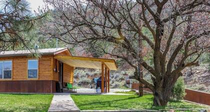 Secluded & newly remodeled Durango beauty close to town with large yard