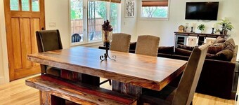 Upper apartment with deluxe kitchen, private W/D, & great location