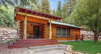 Mountain home with gas fireplace, dog-friendly and outdoor deck with BBQ