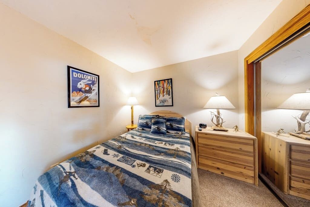4 chambres, fer et planche à repasser, Wi-Fi gratuit, draps fournis
