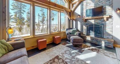 Secluded, custom-built home w/ views of Continental Divide