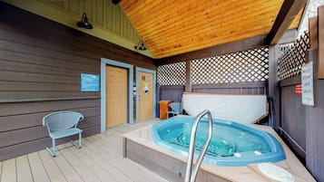 Tina de hidromasaje interior