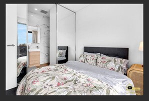 2 dormitorios, tabla de planchar con plancha, wifi y ropa de cama