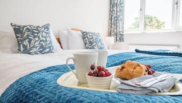 3 bedrooms, iron/ironing board, travel cot, WiFi