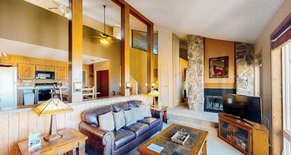 Ski-in/ski-out condo with loft, pool, basketball court & mountain-view balcony