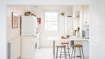 Fridge, microwave, oven, dishwasher
