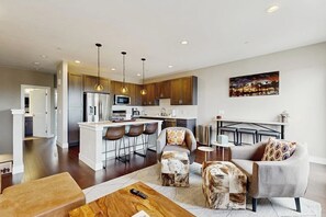 Unclassified image, 5 of 21, button - Modern townhome w/ private hot tub, mountain views, outdoor space (Fraser)