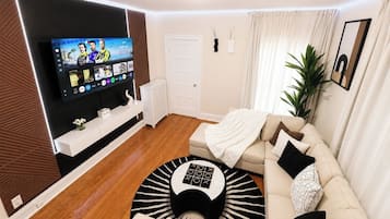 Smart TV, oficina y monitor de computadora