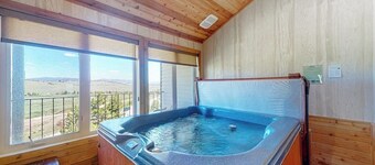 The Mountainside - Unit B47 with a private indoor hot tub, views, & pool