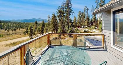 Conveniently located home with hot tub and amazing views