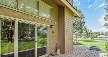 Cozy condo with WiFi, fireplace, & loft - close to golf, ski, & lakes
