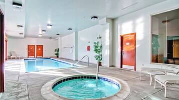 Piscine couverte