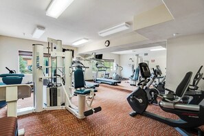 Fitness facility - Affordable condo w/ mountain views plus a shared pool & hot tub (Keystone)