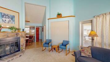 TV, fireplace, DVD player, stereo