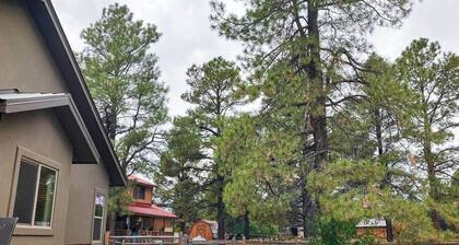 Inviting home with hot tub, fireplace & enclosed yard - near trails & dining