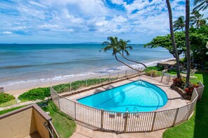Pool - New Listing! Beautifully designed sunlit getaway (Wailuku)