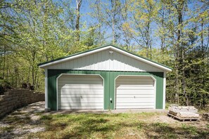 Exterior - Buck & Birch Run, All Seasons Remodeled Cottage, Fish & Hunt Camp (Charlevoix)