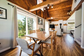 Dining - The Chalet Retreat, Peaceful Up North Getaway! (Charlevoix)