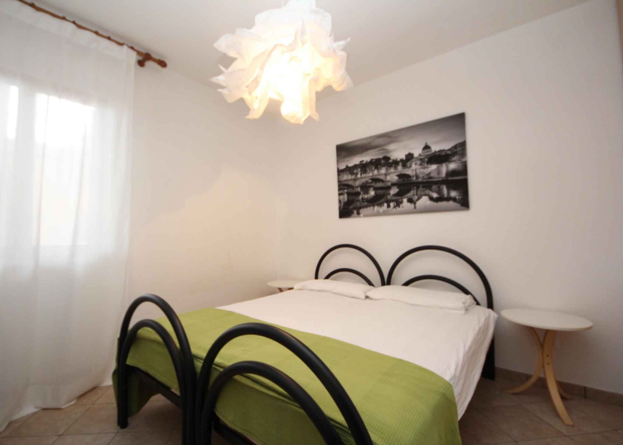 2 bedrooms