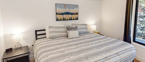 1 bedroom, free WiFi, bed sheets