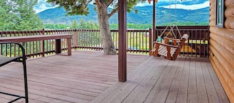 Charming cabin close to activities with spacious deck and great views