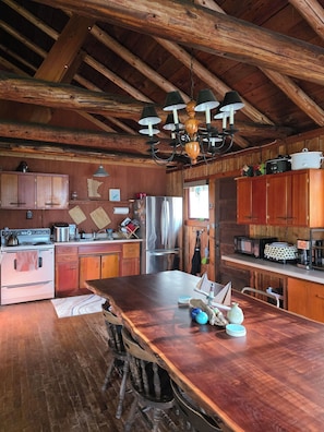 Private kitchen - 2-bedroom cabin & lake access on Madeline Island: Waker at Soulshine (La Pointe)