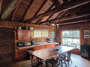 Dining - 2-bedroom cabin & lake access on Madeline Island: Waker at Soulshine (La Pointe)