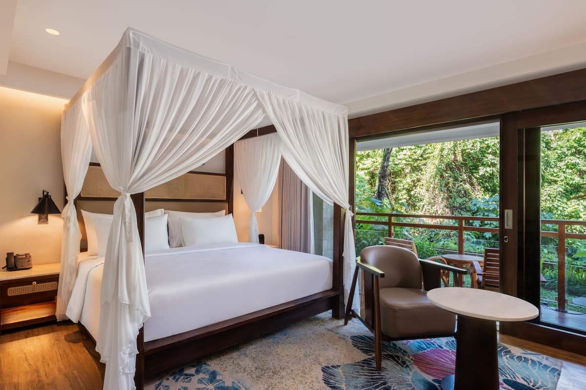 Deluxe Room | ตู้นิรภัยในห้องพัก, โต๊ะทำงาน, พื้นที่ทำงานแบบใช้แล็ปท็อป