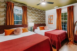 Desk, iron/ironing board, free WiFi, bed sheets - Soulfull ATL | Hot Tub  • Fire Pit  • 4BR Retreat Near Midtown (Decatur)