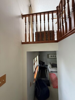 Interior - Charming Home Away from Home, Olivet MI (Olivet)