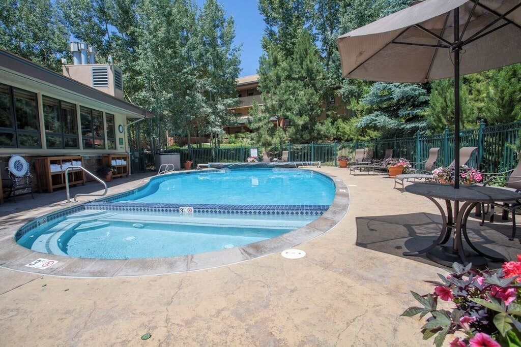 Beheizter Pool