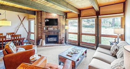 Ground-floor chalet near Steamboat Ski Resort with pool, hot tubs & washer/dryer