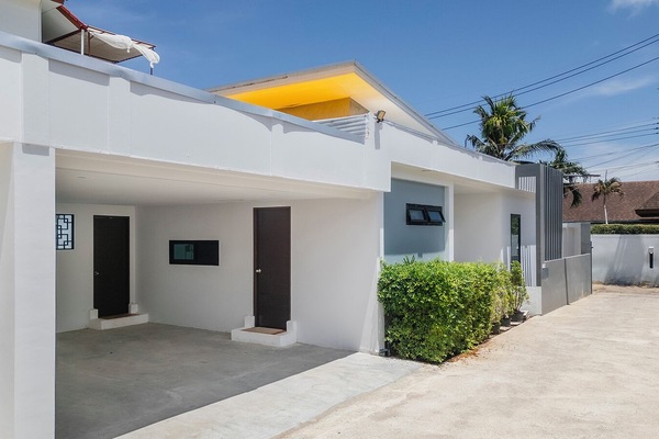 NEW Bamboo Villa 3 Bed 5 Minutes To Nai Harn Beach (9961)
