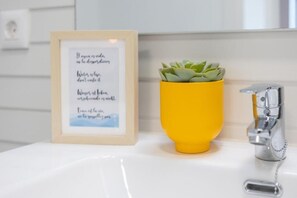 Junior Apartment | Bathroom - Checha Ático (Candelaria)