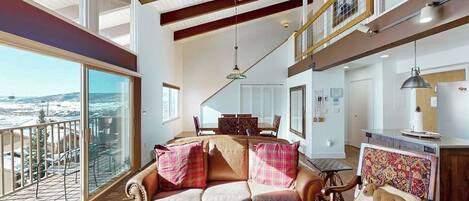 TV, fireplace, DVD player