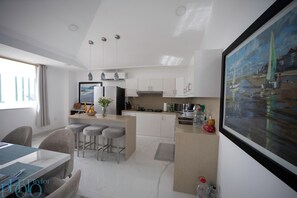 Private kitchen - Perfect 3-bedroom Modern and Spacious Beach House (Manabí)