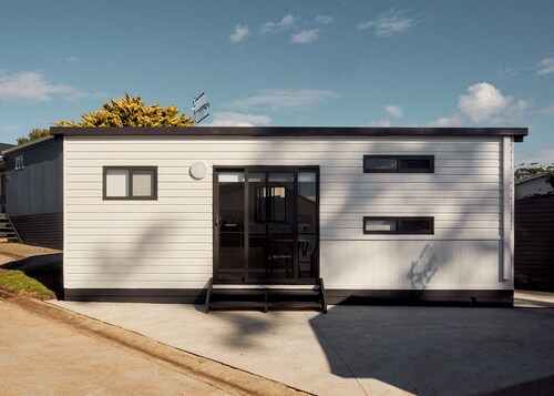 Clyde B 11 - Family Cabin Sleeps 6 with Bunks