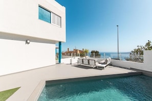 Luxury House, Patio, Garden View | Kolam renang