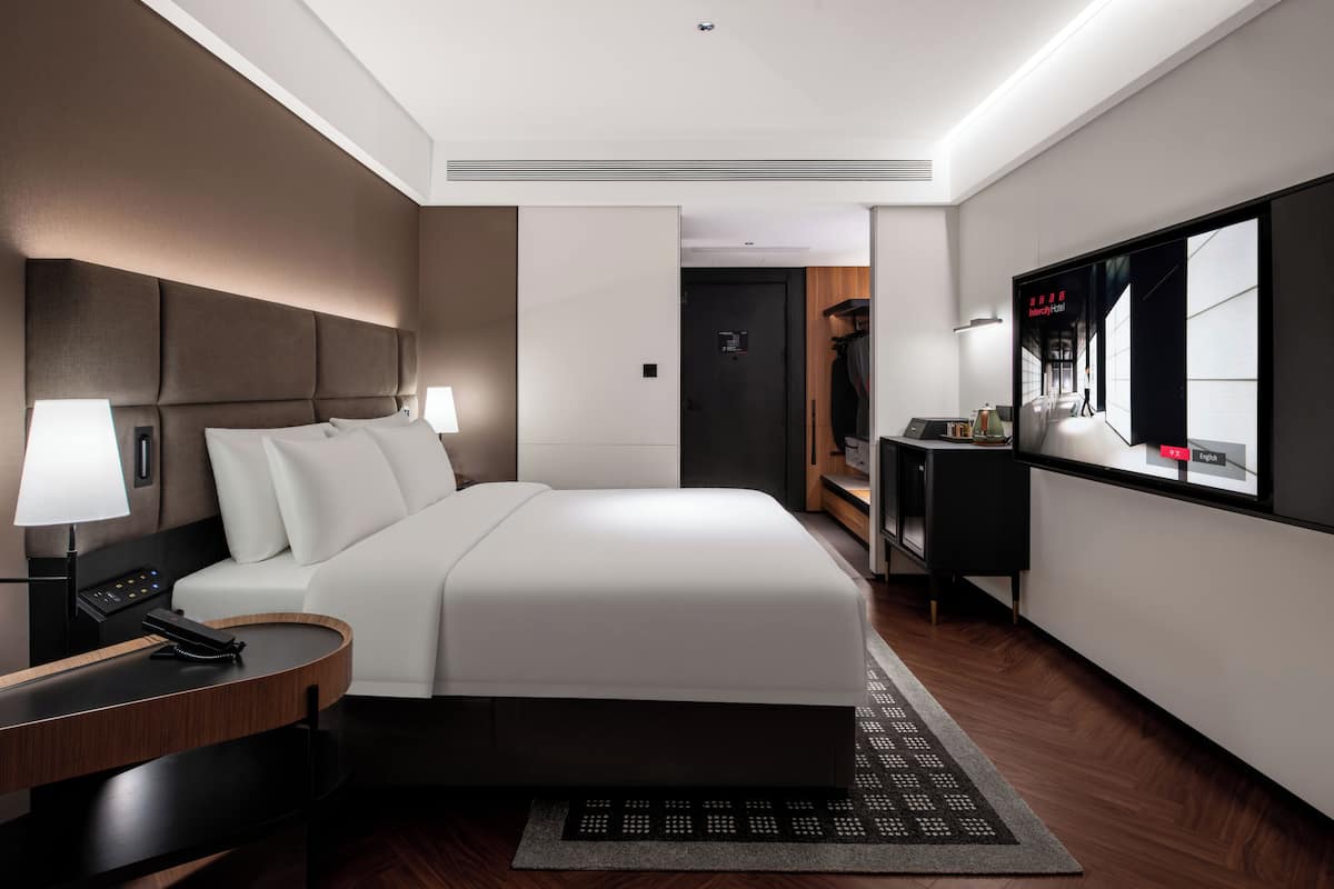 Superior Double Room, Courtyard View | In-room safe, desk, laptop workspace, blackout curtains