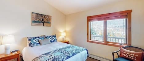 Desk, iron/ironing board, travel cot, free WiFi
