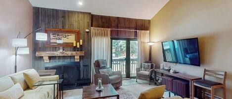 TV, fireplace