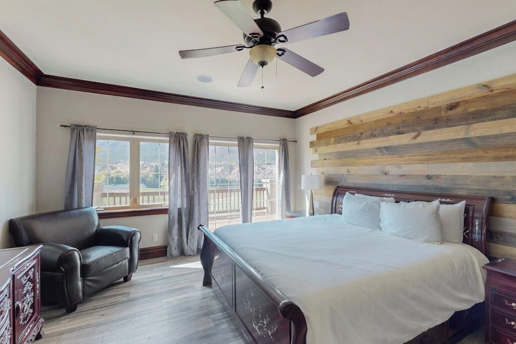 4 chambres, fer et planche à repasser, Wi-Fi gratuit, draps fournis