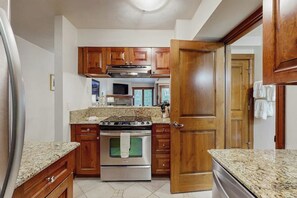 Fridge, microwave, oven, stovetop - Family-Friendly Chalet in Ski-In/Ski-Out Complex w/ Shared Pool, Hot Tubs, WiFi (Vail)