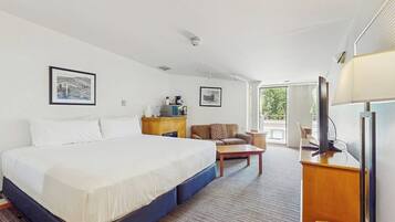 Iron/ironing board, travel cot, free WiFi, bed sheets