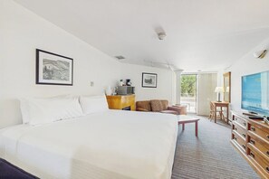 Iron/ironing board, travel crib, free WiFi, bed sheets