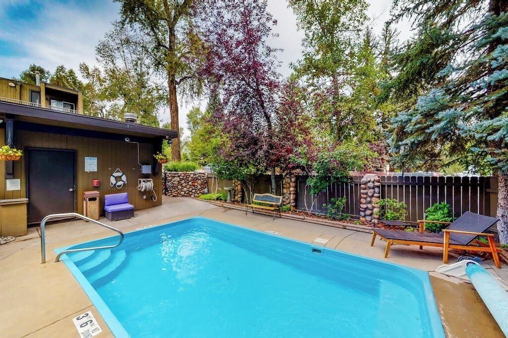 Beheizter Pool