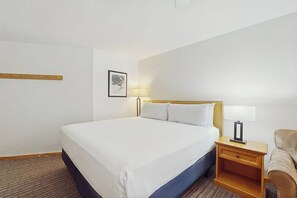 Iron/ironing board, travel cot, free WiFi, bed sheets